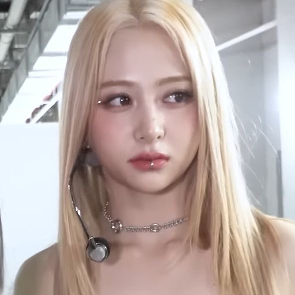 nina🤍🪽 tweet media