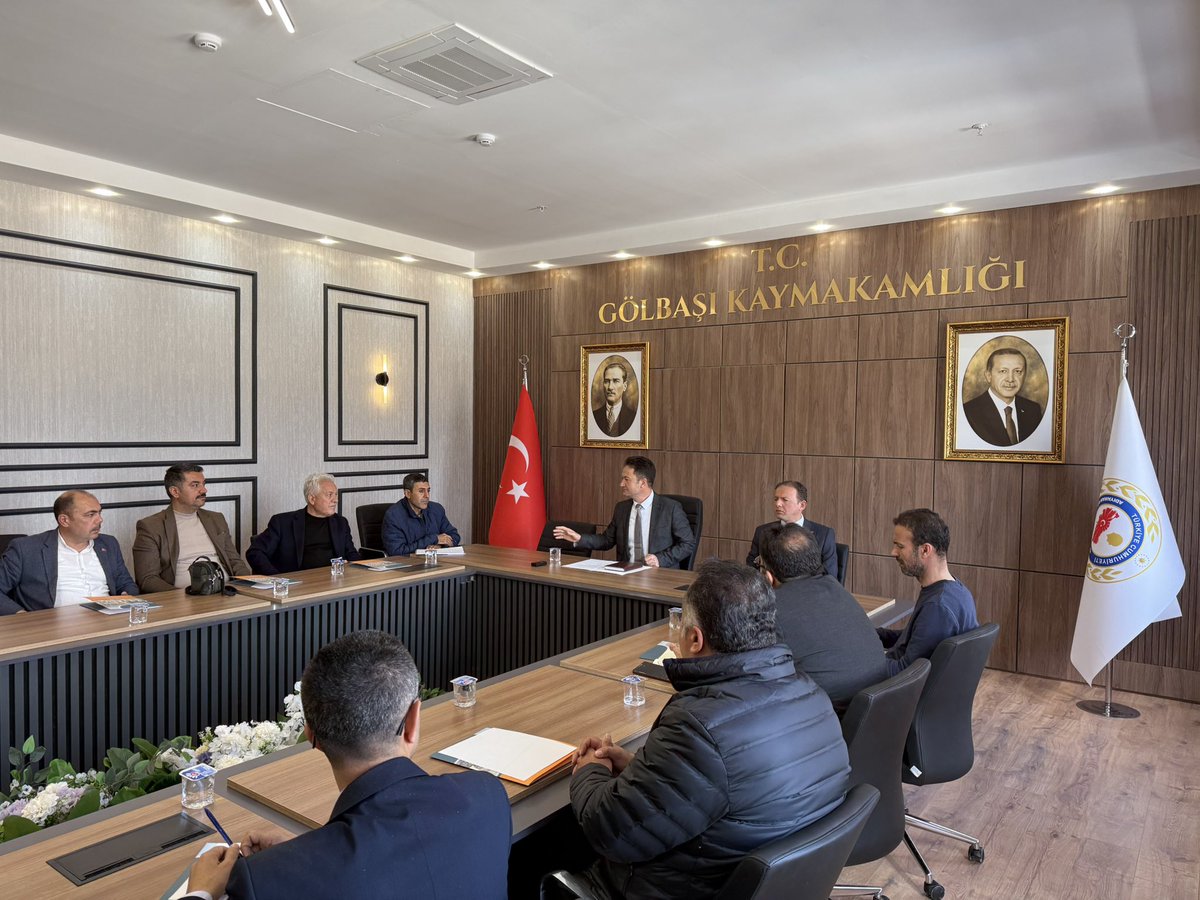 İlçe Millî Eğitim Müdürümüz Akif Torun başkanlığında lise müdürleri toplantısı yapıldı. 📚

Türkiye Yüzyılı Maarif Modeli kapsamında öğrenci merkezli eğitim vurgulandı. 🎯

<a href="/tcmeb/">Millî Eğitim Bakanlığı</a> <a href="/Yusuf__Tekin/">Yusuf Tekin</a> <a href="/adiyamanmem/">Adıyaman İl Millî Eğitim Müdürlüğü</a> <a href="/ali_tosun77/">Ali TOSUN</a> <a href="/akiftorun02/">Akif TORUN</a>