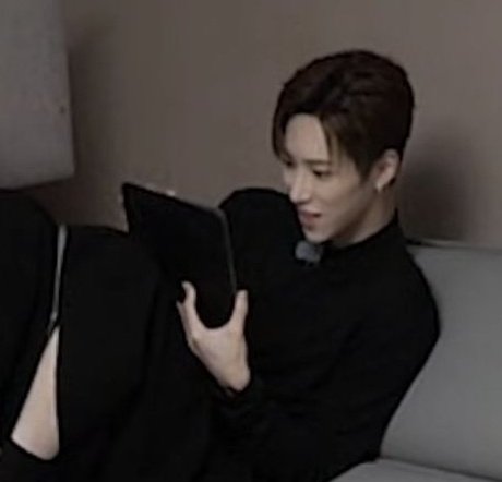 • ⩊ • tweet media