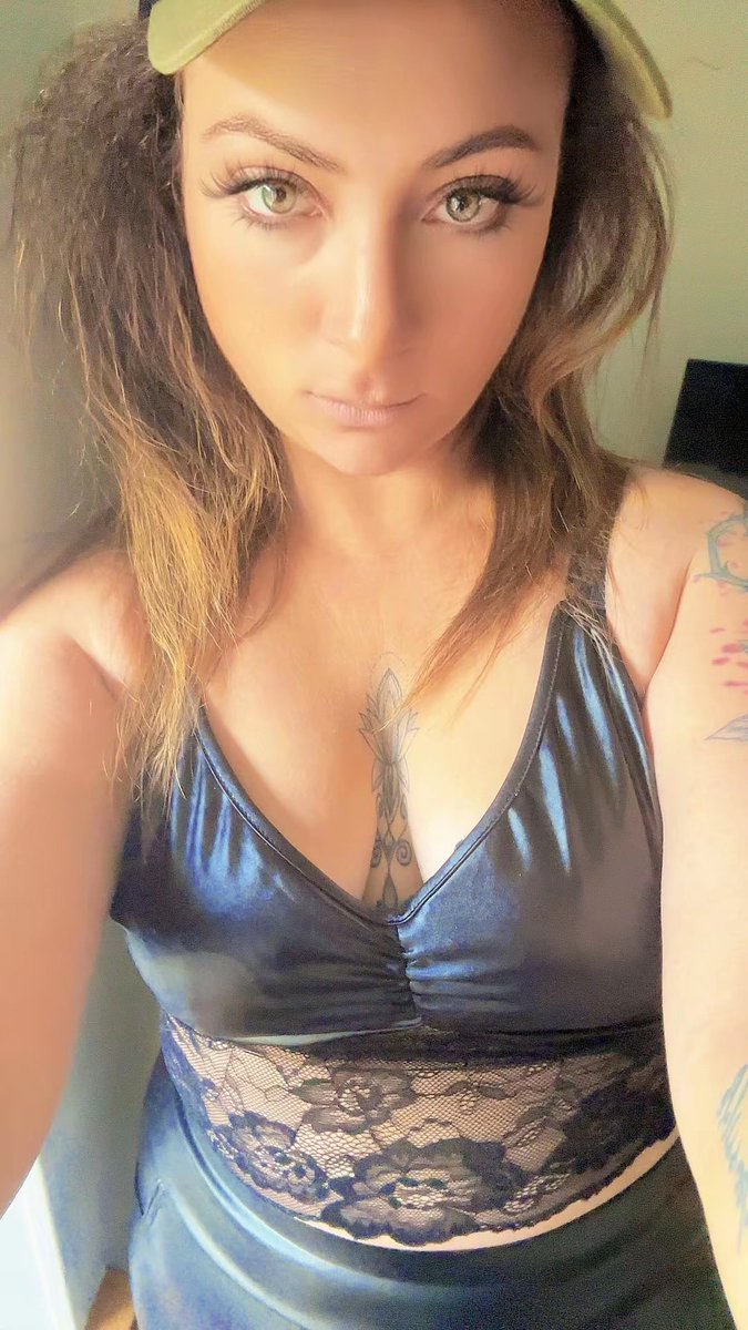 Patronne 😈💸 1er Août 🎂🍾 tweet media