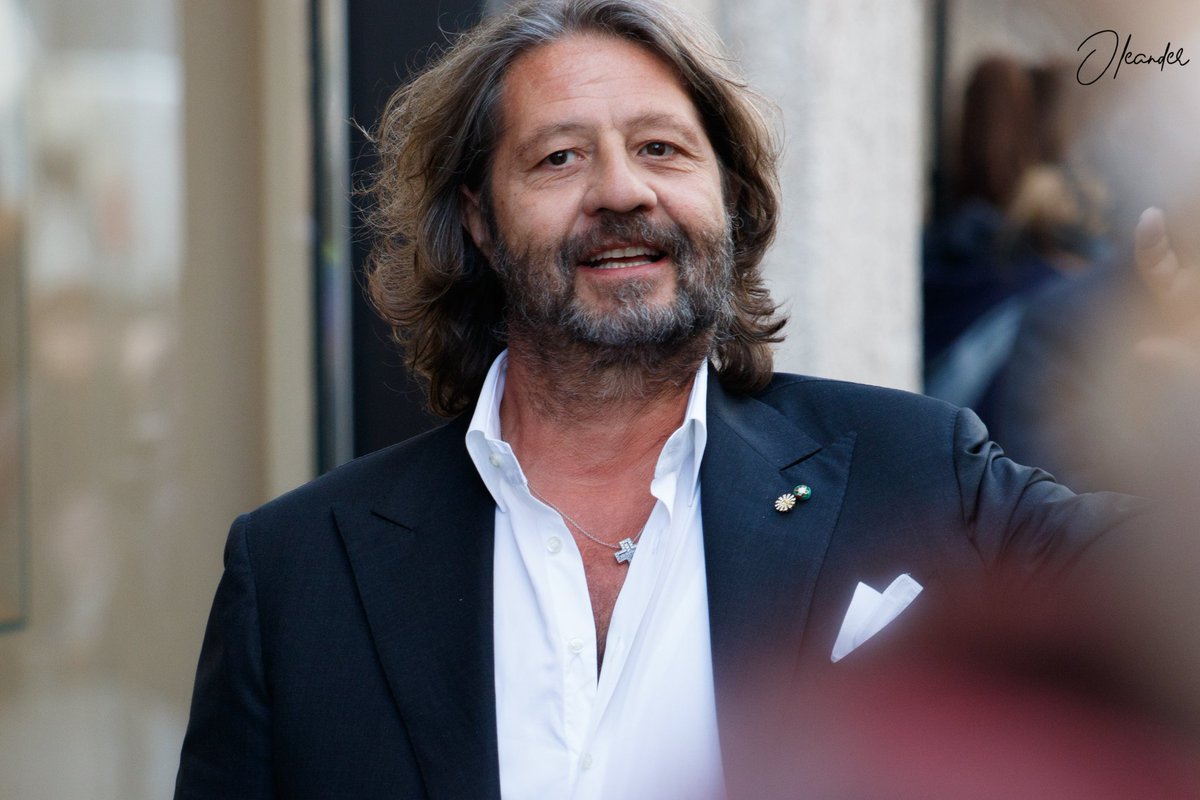 Oleander0325's tweet image. 260226 DAMIANI HQ
귀도 삼촌 너무 멋있어요!!
#Guido #GuidoGrassiDamiani #AprilFoolsDay
#귀도 #귀도그라시다미아니 #만우절