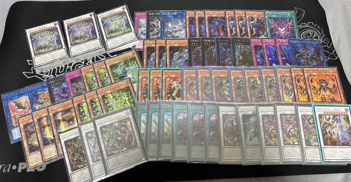 サトサキ tweet media