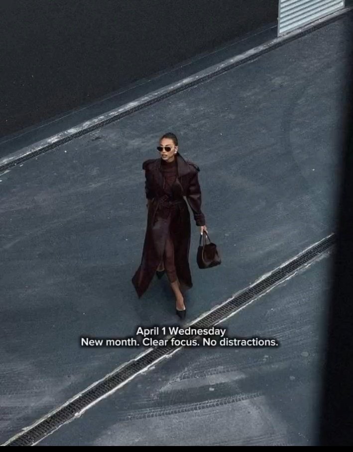 𝐄𝐦𝐦𝐚𝐧𝐮𝐞𝐥 tweet media