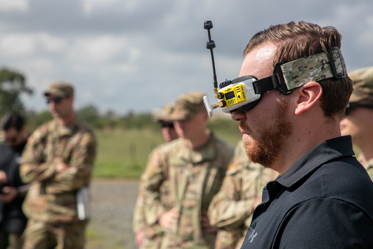 SETAF_Africa's tweet image. Unmanned aerial systems are reshaping the battlefield, and the @USArmy is integrating this new technology with ground forces everywhere. Case in point: #Soldiers with the @TheNationsFirst &amp;amp; Kenya Defence Forces recently received a #UAS familiarization during #JustifiedAccord26.