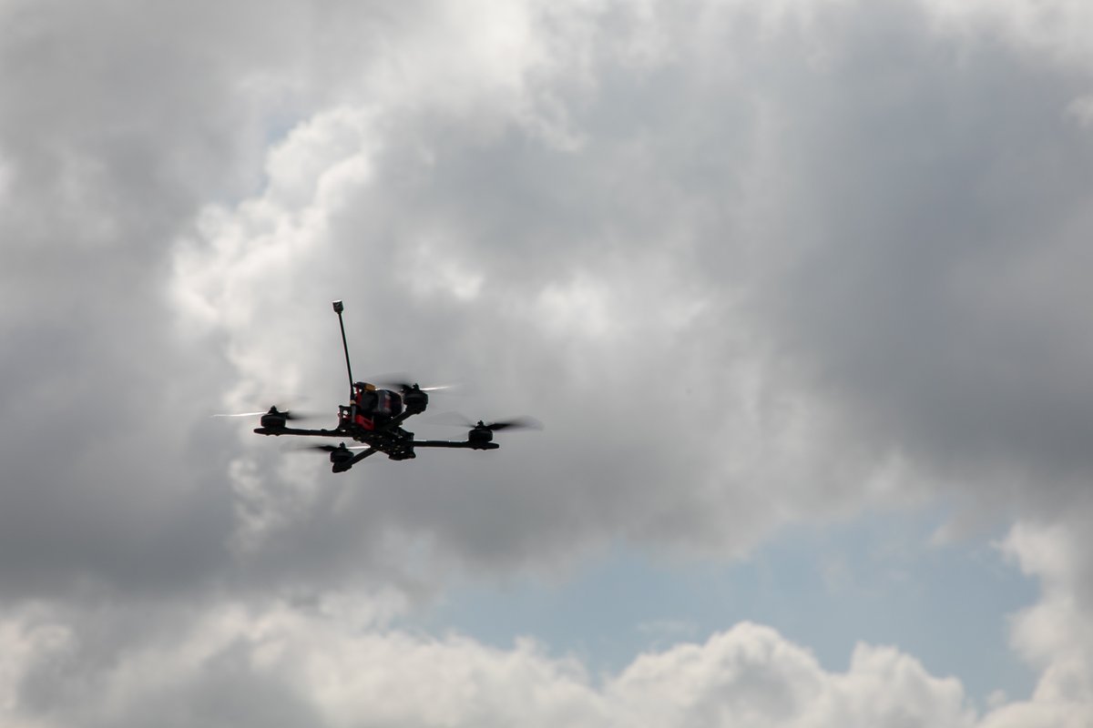 SETAF_Africa's tweet image. Unmanned aerial systems are reshaping the battlefield, and the @USArmy is integrating this new technology with ground forces everywhere. Case in point: #Soldiers with the @TheNationsFirst &amp;amp; Kenya Defence Forces recently received a #UAS familiarization during #JustifiedAccord26.