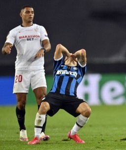 rossonerifreak - commentary - acmilan tweet media