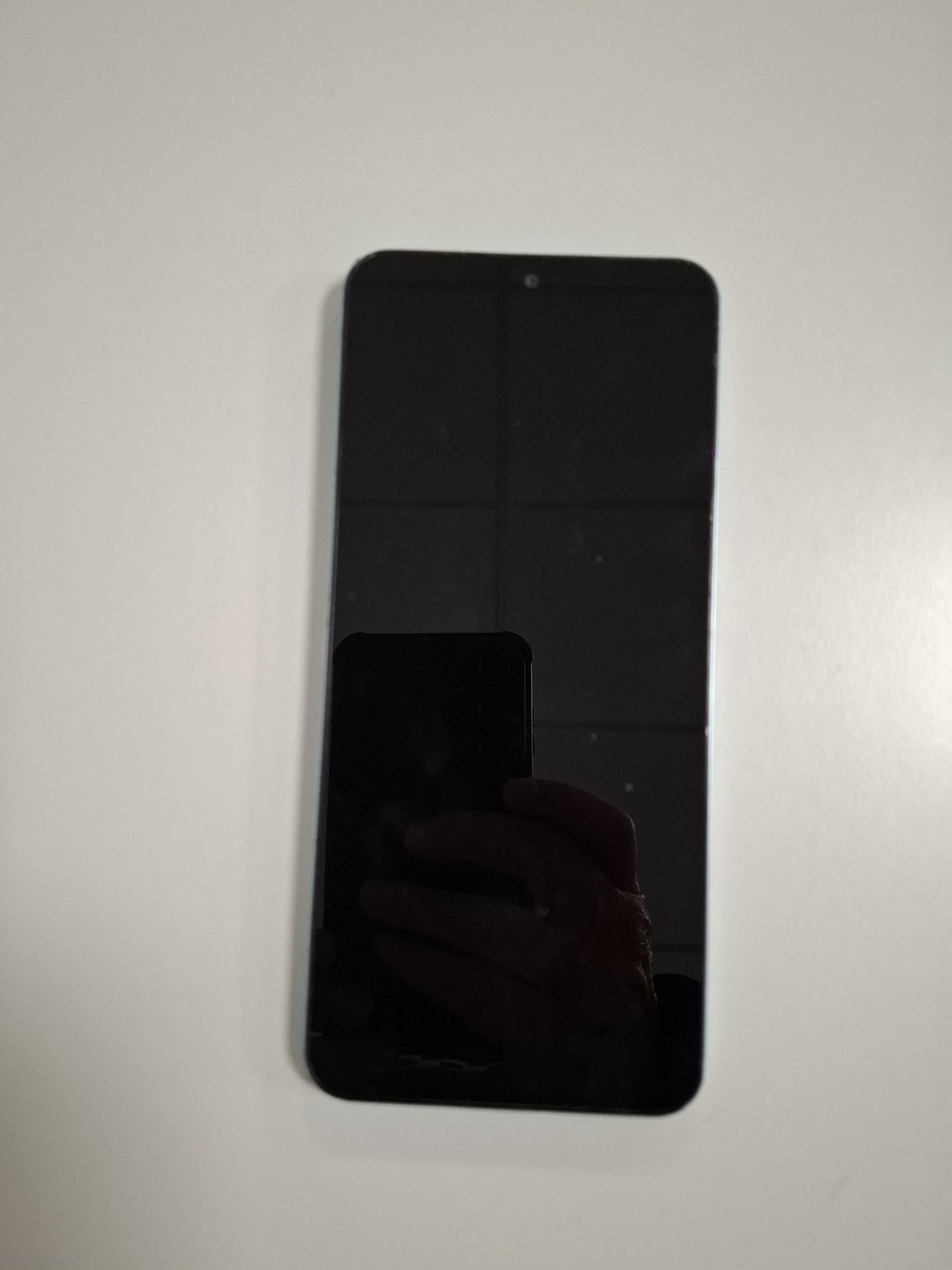 MÓVIL ENCONTRADO

Teléfono marca Xiaomi de color azul, encontrado en vía pública.

El propietari@, puede recogerlo en dependencias policiales acreditando su titularidad y procediendo a activarlo.