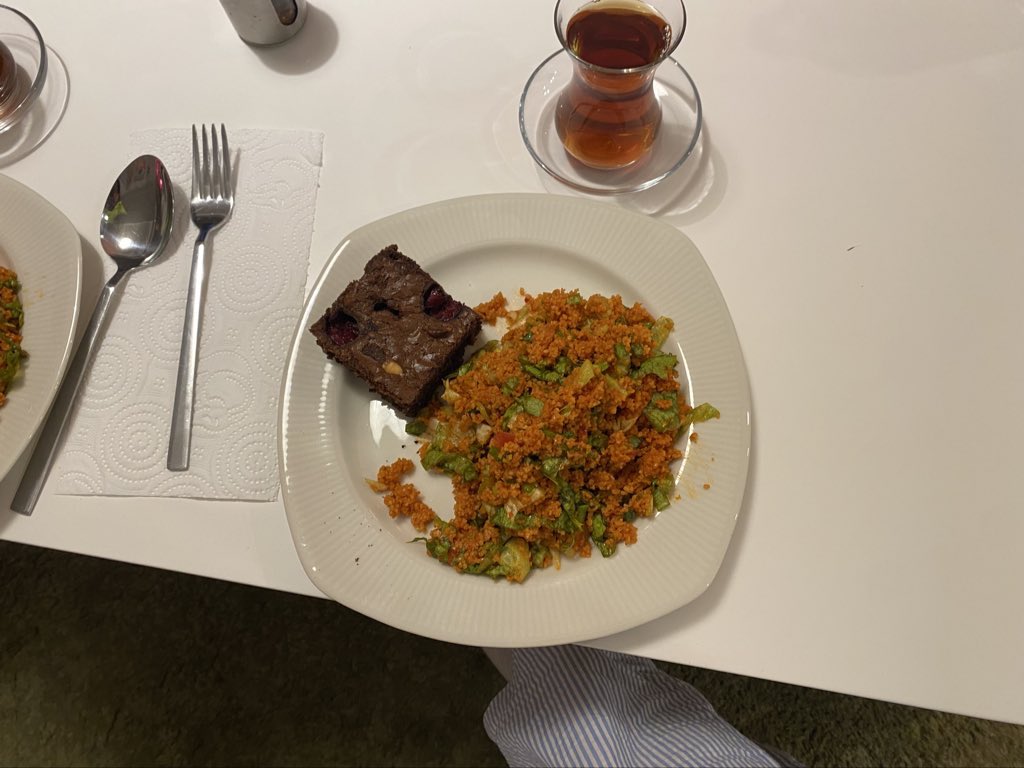 hayat sen bize nazik davranmadin tweet media