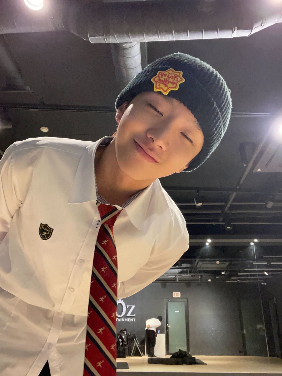구이 tweet media