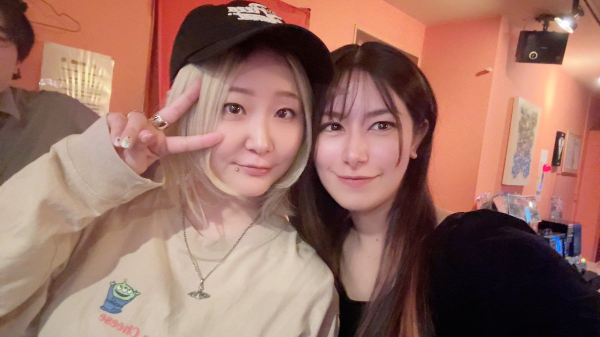 LUIZA💋midory🐰 tweet media