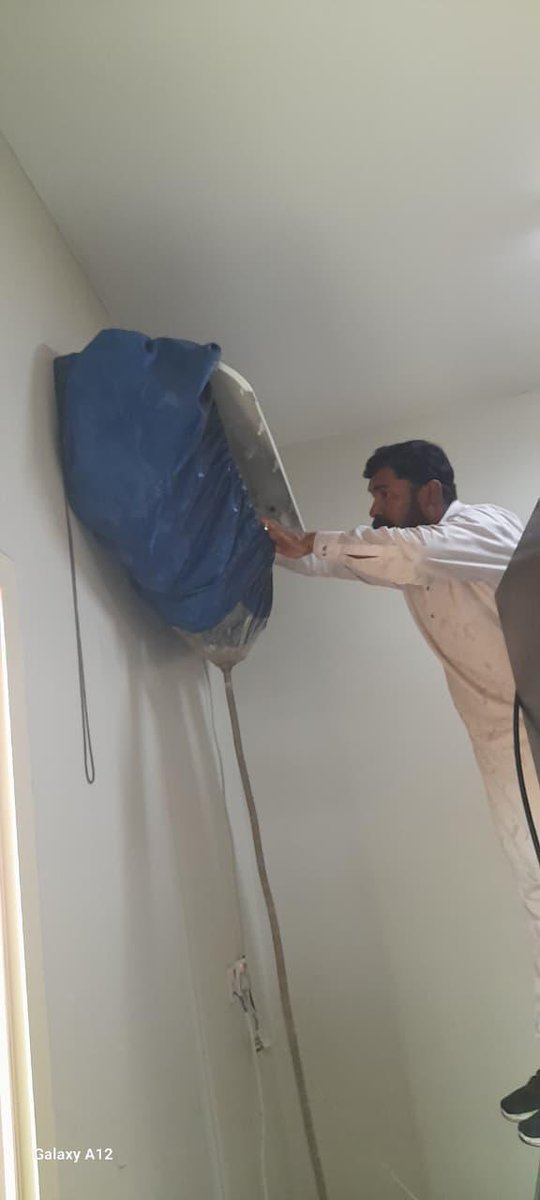 Apca_sa's tweet photo. بفضل الله تم البدء في تنفيذ أعمال ترميم منزل أسرة نزيل ، وذلك في مدينة الهفوف بالأحساء، بالتعاون مع جمعية سند للتعمير.

يبلغ عدد المستفيدين من المشروع (7) أفراد، ومن المتوقع – بإذن الله – الانتهاء من الأعمال خلال مدة (25) يومًا.

نسأل الله التوفيق في إتمام المشروع بما يسهم في تحسين جودة حياة الأسرة المستفيدة