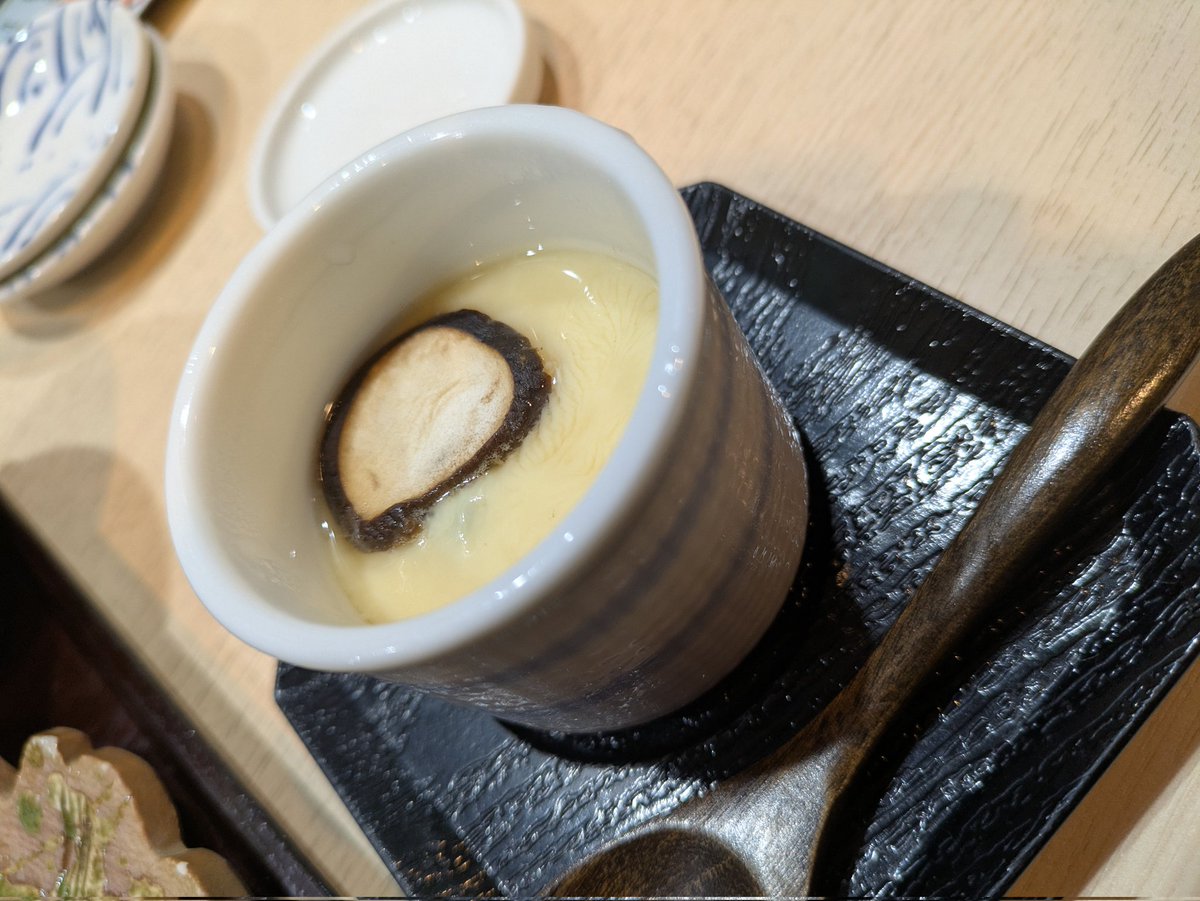 きり。 tweet media