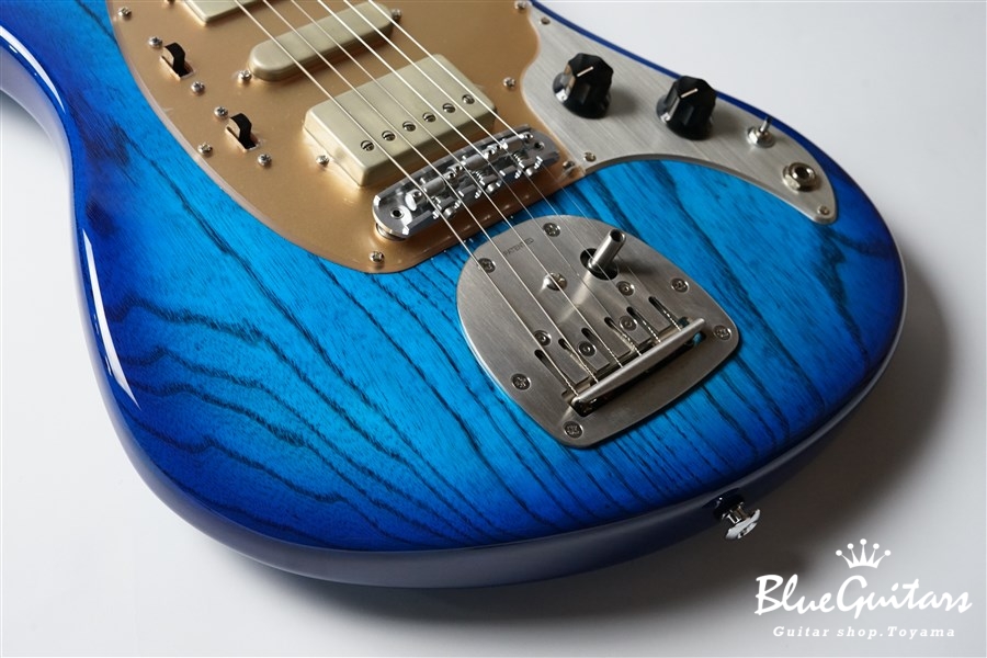 𝗕𝗹𝘂𝗲 𝗚𝘂𝗶𝘁𝗮𝗿𝘀 tweet media