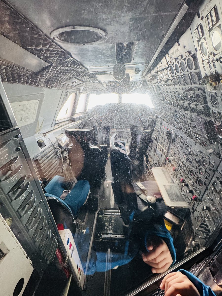 🍔🥨辣味吉士堡🥨🍔 tweet media