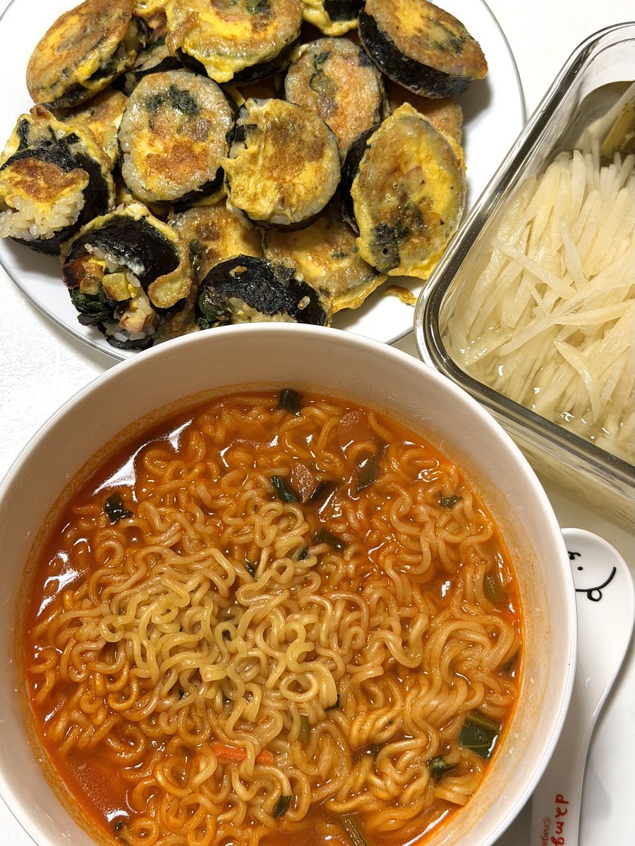 침고임 tweet media