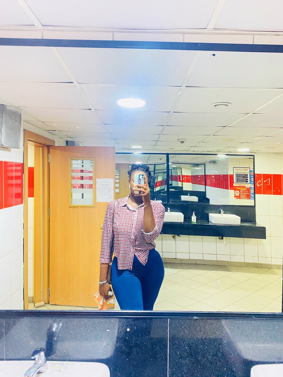 Queen Eddie 🖤👑 tweet media