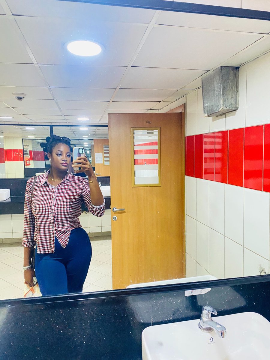 Queen Eddie 🖤👑 tweet media