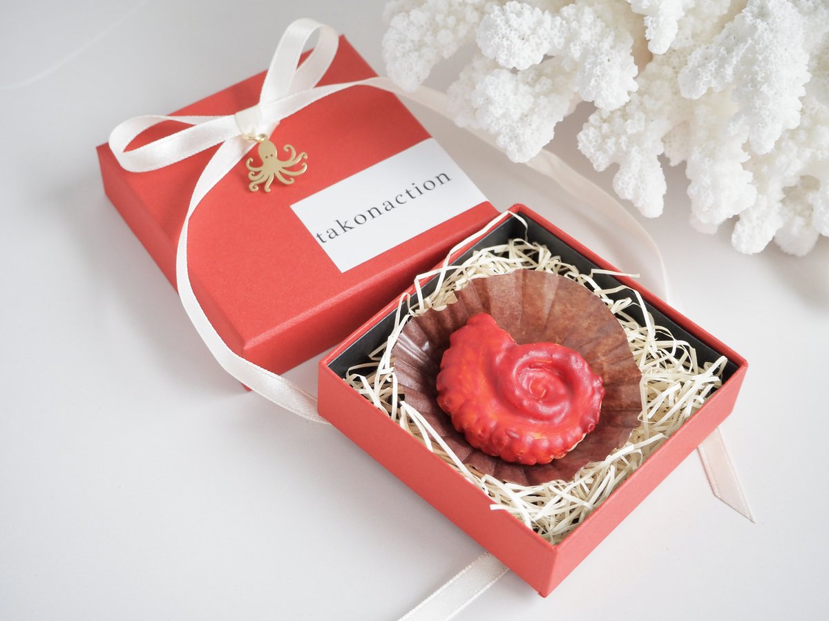 これが実際にお送りするタコチョコです🐙 吸盤も綺麗に複製出来てて