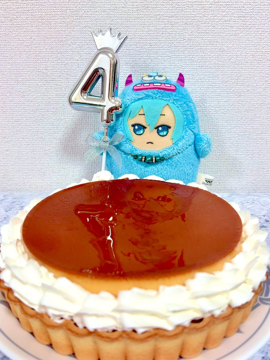 i7_24TY's tweet photo. はっぴーばーすでー環🎉🎂
今年もプリンタルト手作りしました〜🍮🍴
いっぱいお食べ……幸せになれ……
4枚目はタルトに勢い良く突っ込もうとするモンタマです。

#四葉環生誕祭2026
#四葉環誕生祭2026 https://t.co/V3TyIL9EEP