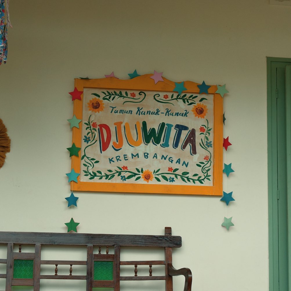 TK Djuwita di real life        TK Juwita di film