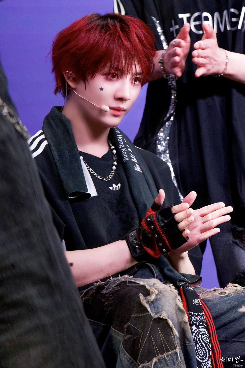 our_happy_scene's tweet image. 260328 Fans Meeting in HK

👑

#XODIAC
#SING #씽
#麥駿昇 #シン
#소디엑
#씽유사진