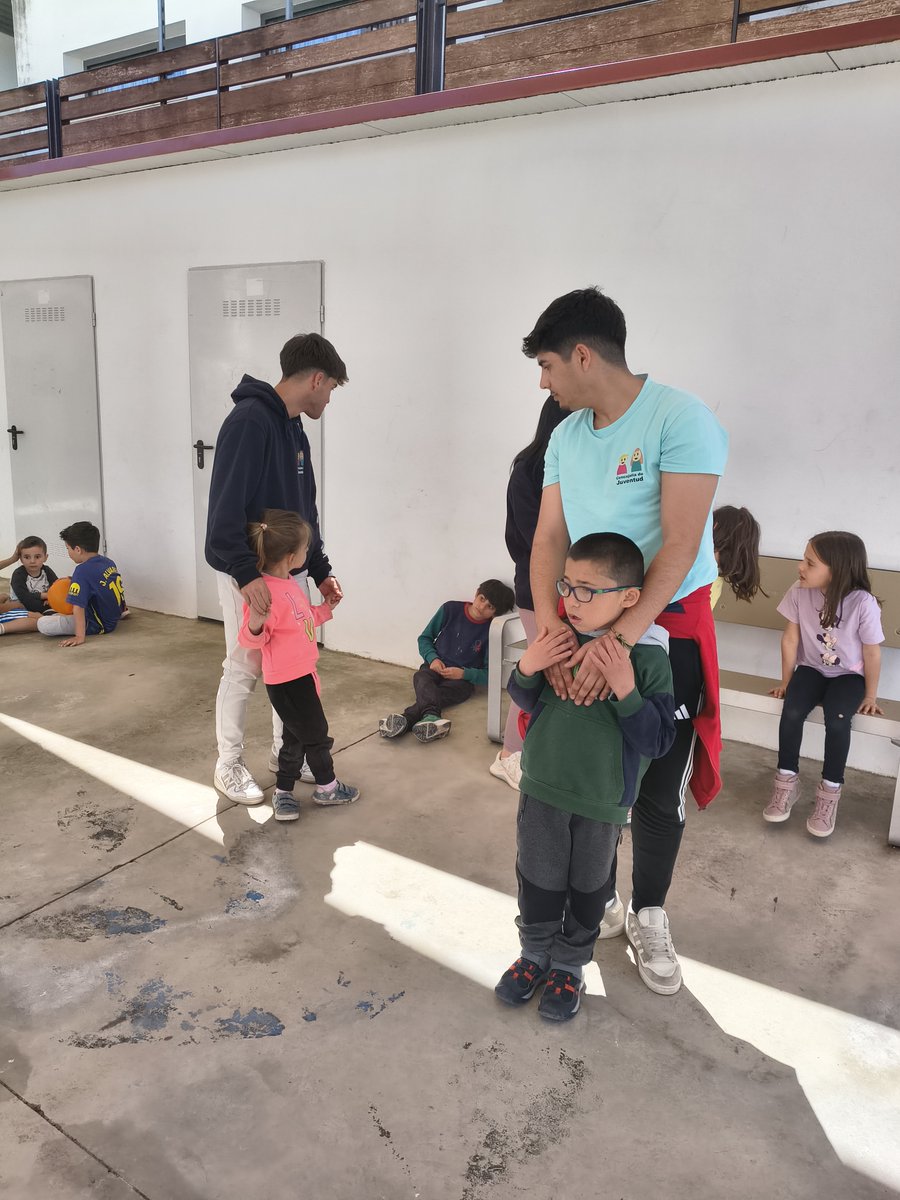 plenaextremadur's tweet photo. Un año más, Miajadas ofrece campamentos urbanos de Semana Santa para facilitar la #conciliaciónfamiliar, gracias a la colaboración de Plena inclusión Extremadura con la @DiputacionCC.
#extremadura #miajadas #discapacidadintelectual https://t.co/Ps4S839C0d