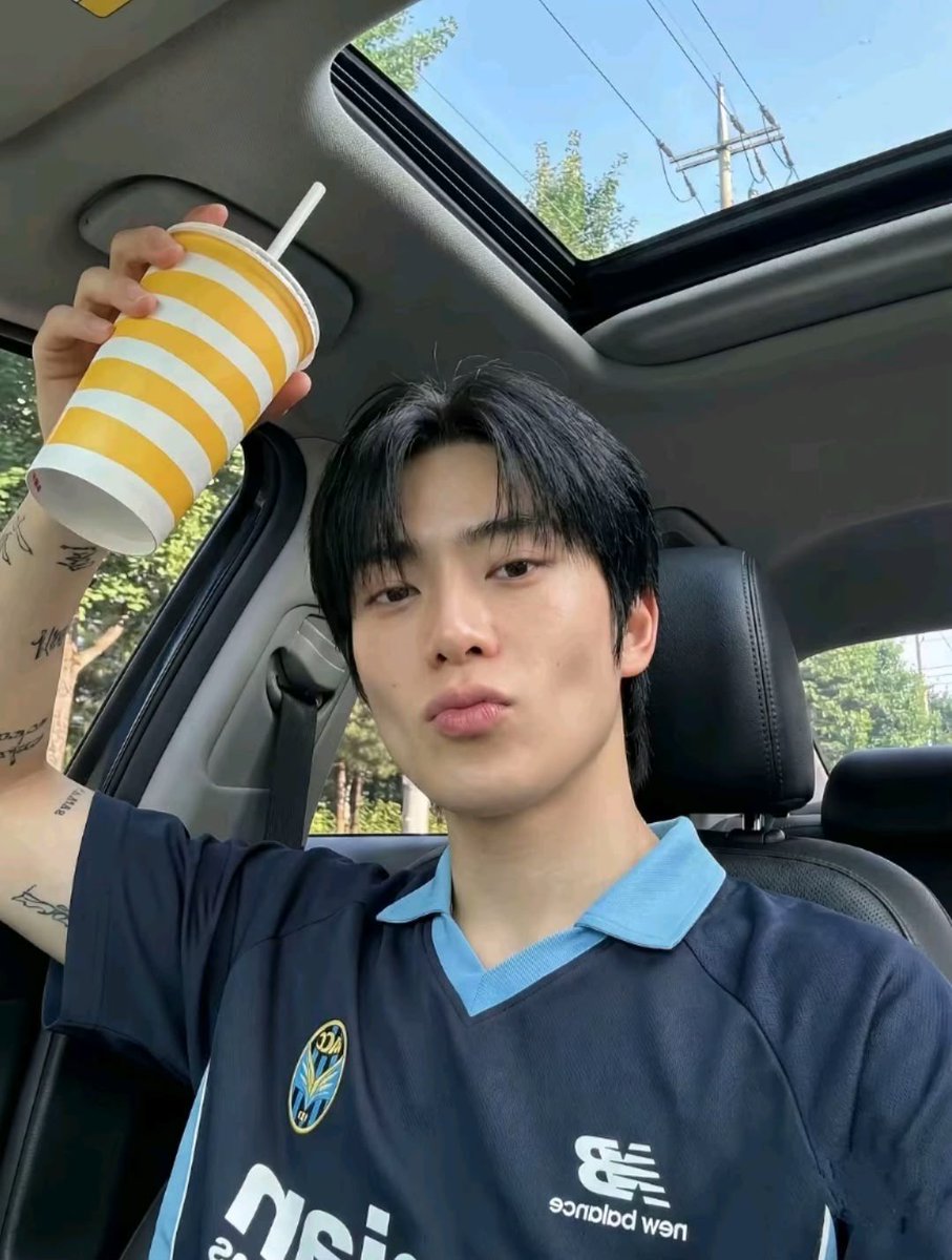 clowii¹²⁷ ᵒᵈᵉ ᵗᵒ ˡᵒᵛᵉ🌟 tweet media