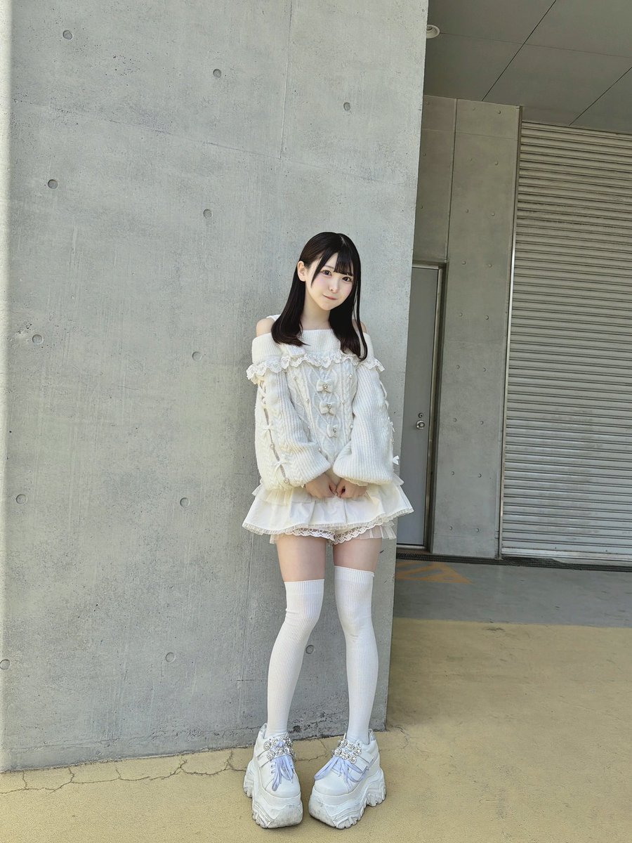 身長147cm 、体重35kg 、厚底15cm