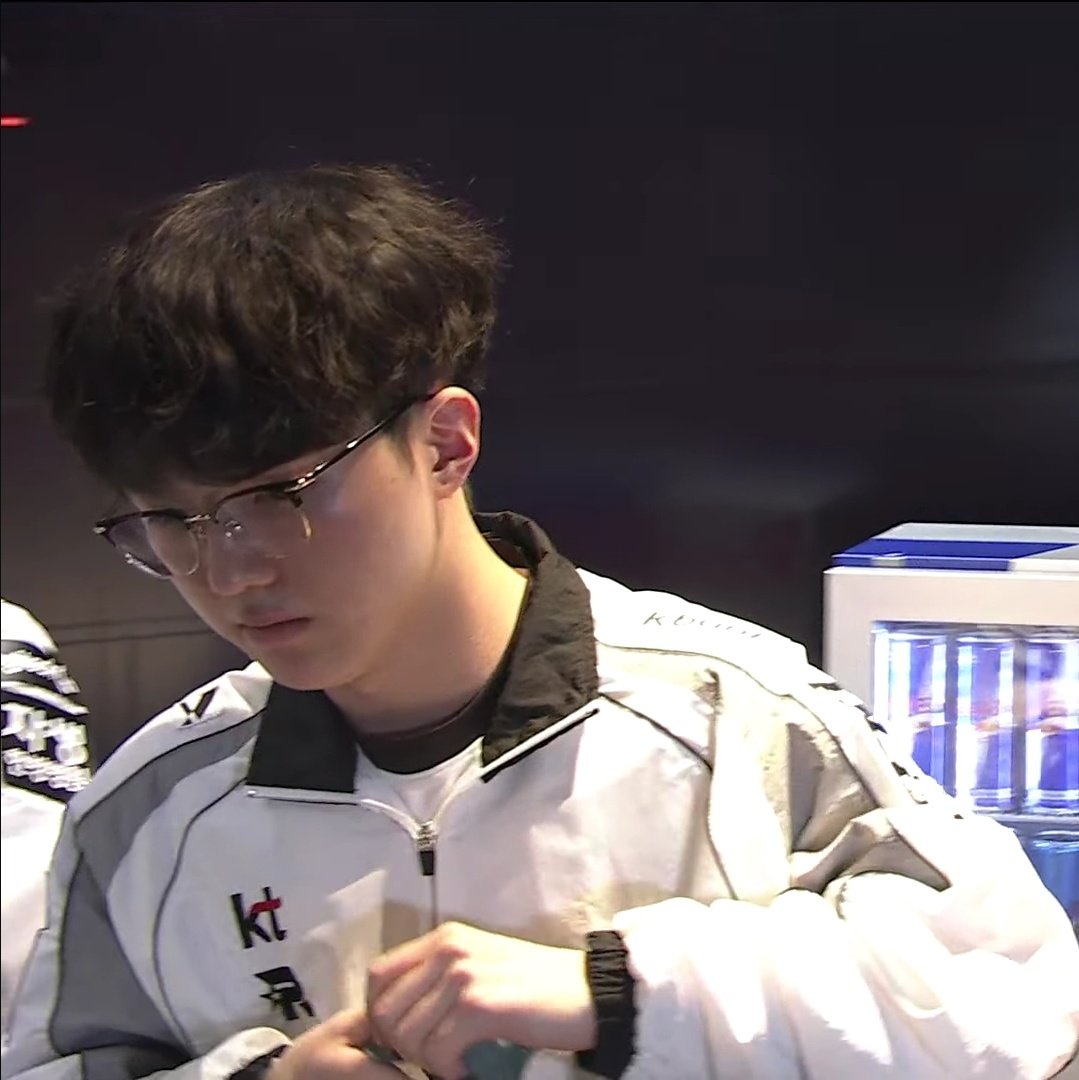 AlfiE🧃 tweet media