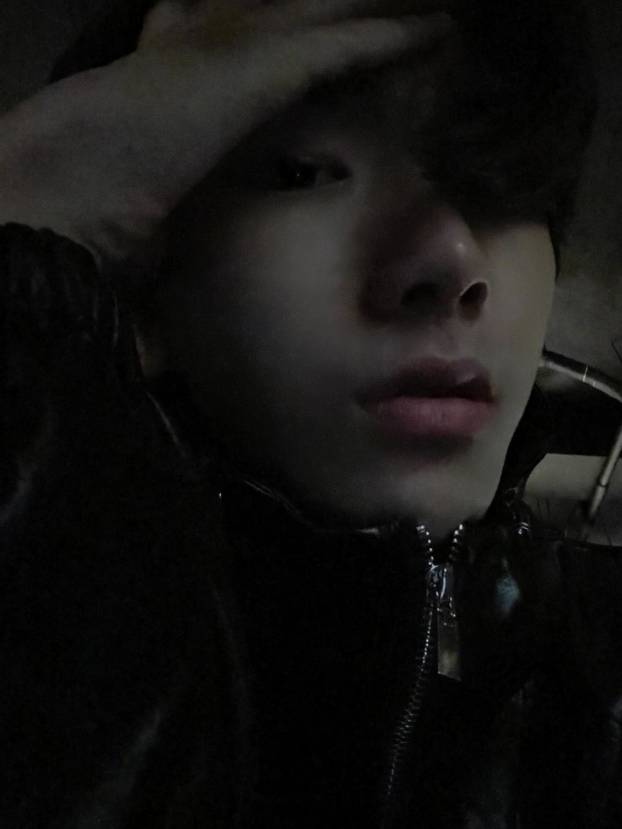 bndwiki's tweet photo. 🌟 [#WEVERSE UPDATE] 260401 #WOONHAK

I'm 18 years old Kim Woonhak, right before debut. I'm so nervous, but also excited. The company told me to practice taking selfies, but it is really hard. Will I get better at it in 3 years? I don't know. But for now, I will just keep trying.
What will our team name be? Am I doing well? It still doesn't feel real yet. At the very least, I hope that in about 3 years, we will be able to release a full-length album, and I want it to be of incredible quality, something that truly captures our youth.
I wonder if I will be even cooler by then. I look forward to it. And to my future fans, I want to say this: I love you. Even if this is just a small beginning, I will make sure you never regret walking this journey with me. I hope for the day when I can become a part of your life.
With that, I will end this message.
Kim Woonhak, fighting.