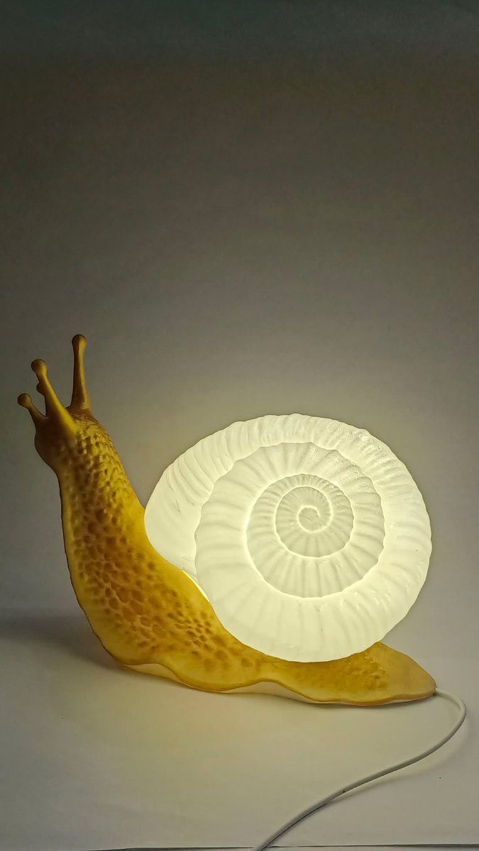 AidsTheGreat's tweet photo. Lamp-making era ✨ with @MFBLmsnr https://t.co/WAxw9aRHgr