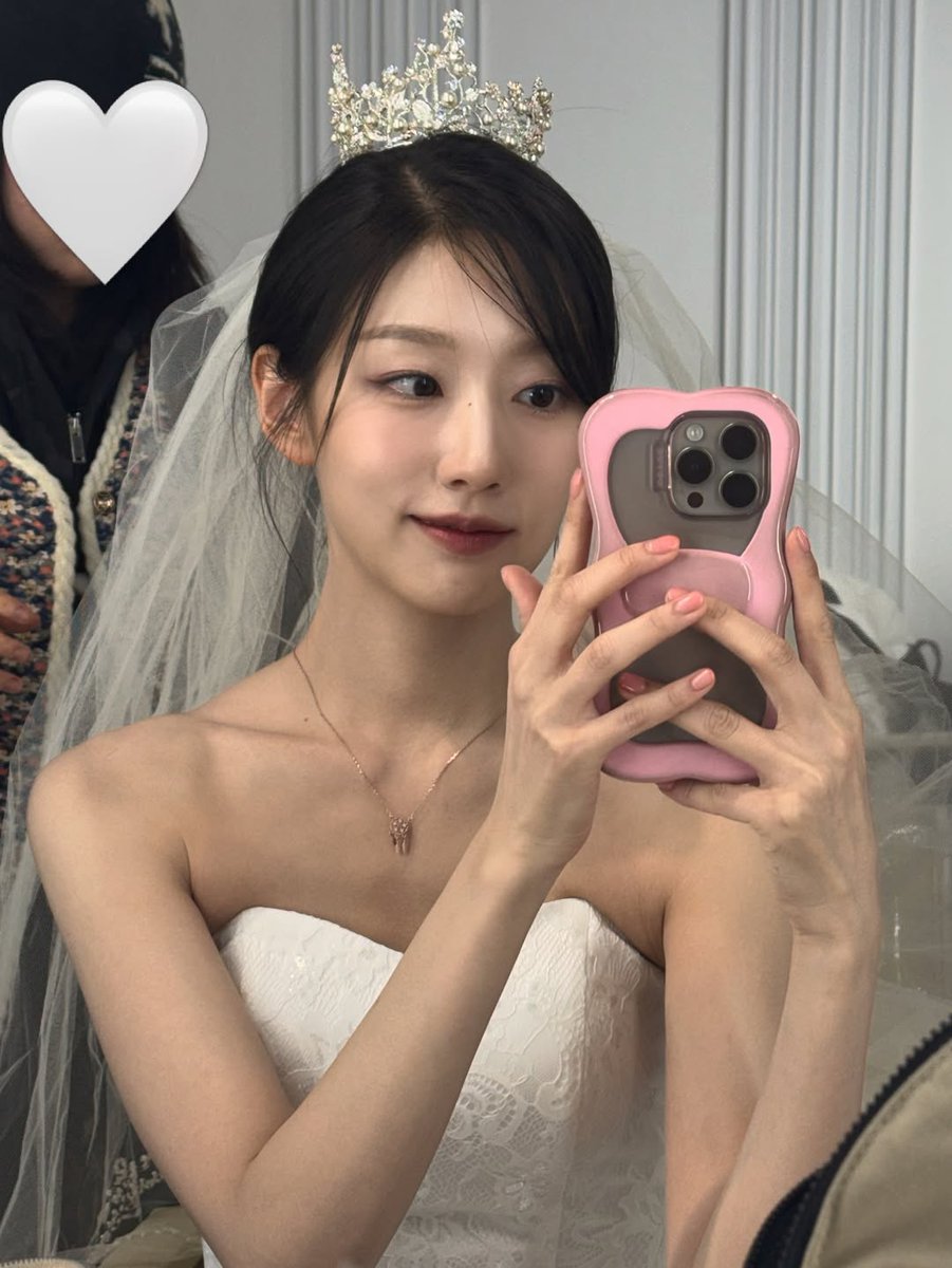 Lovelyz Enthusiast tweet media