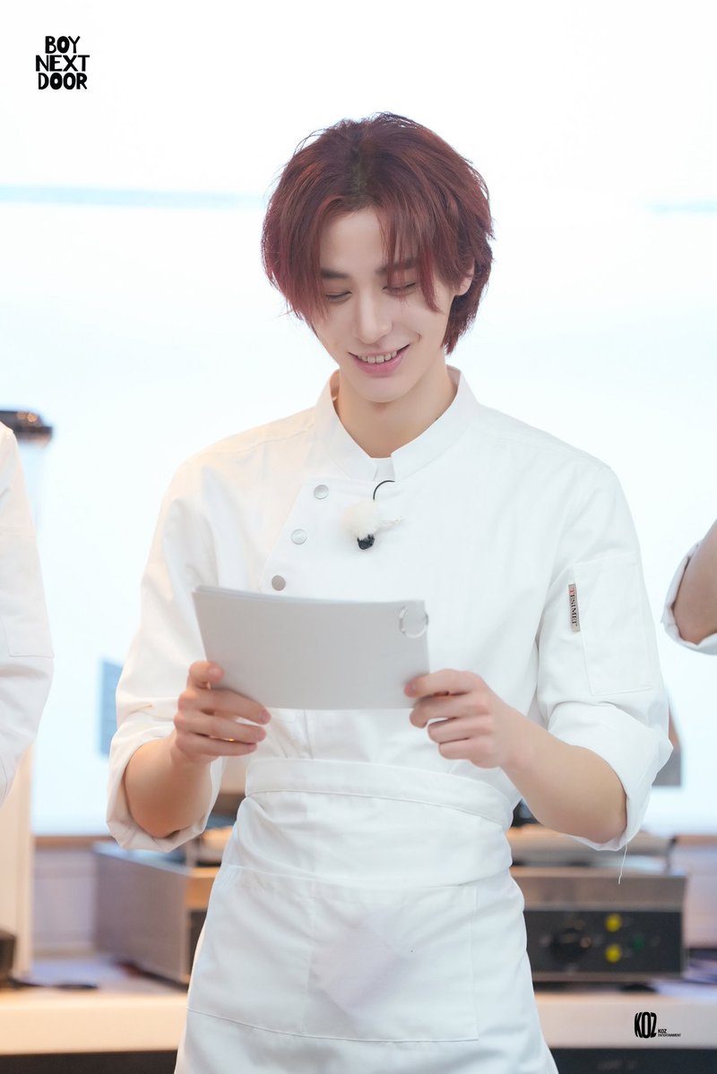 몰리.. tweet media