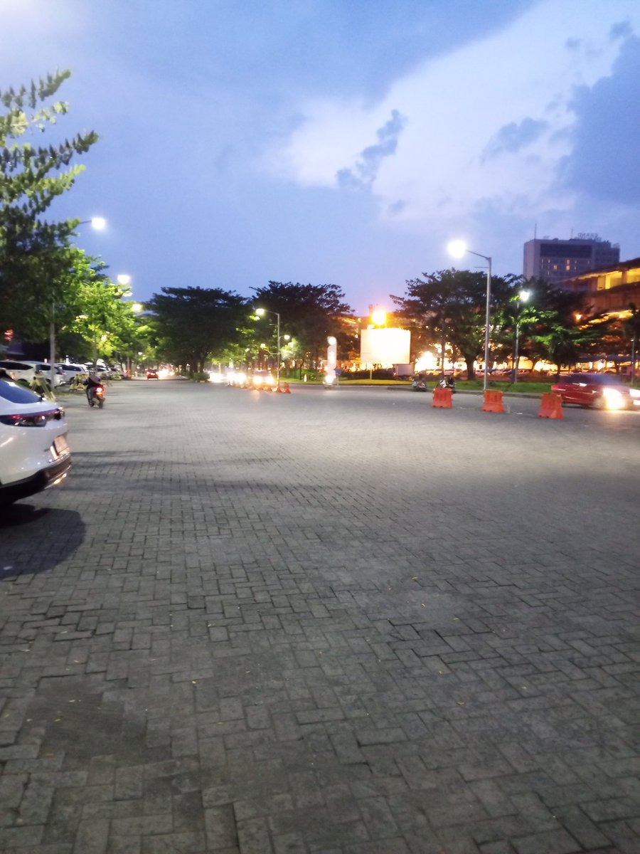 Brisbanes tweet media