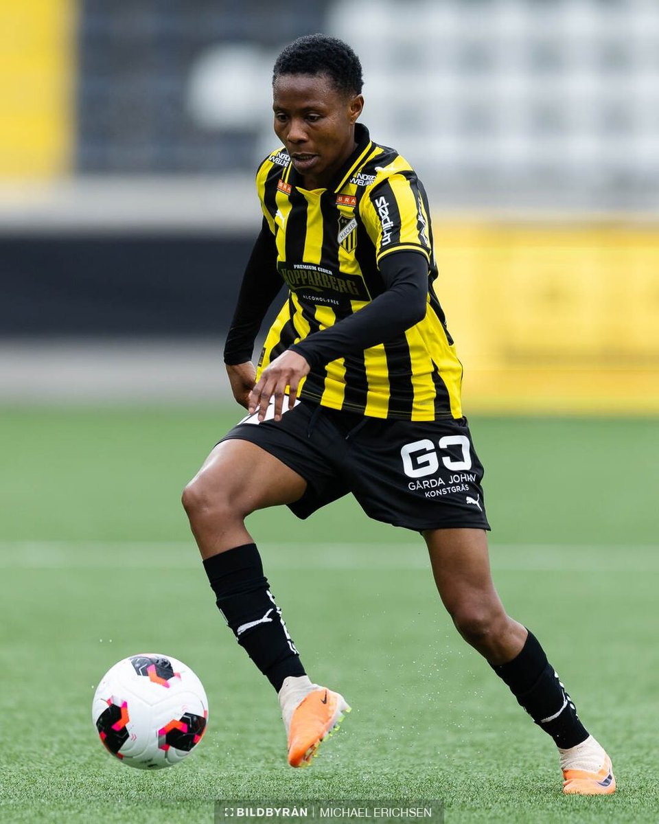 ayinde_halimatu's tweet image. This month, no limits ⚽💛🖤Work harder, move smarter, win bigger. Happy New Month!

#teams #football #goals #champ #focus #champion