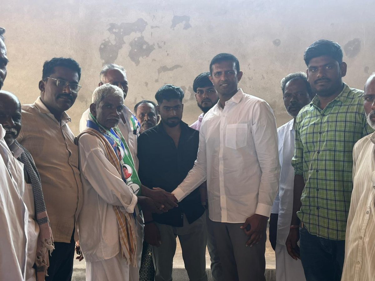 We YSRCP tweet media