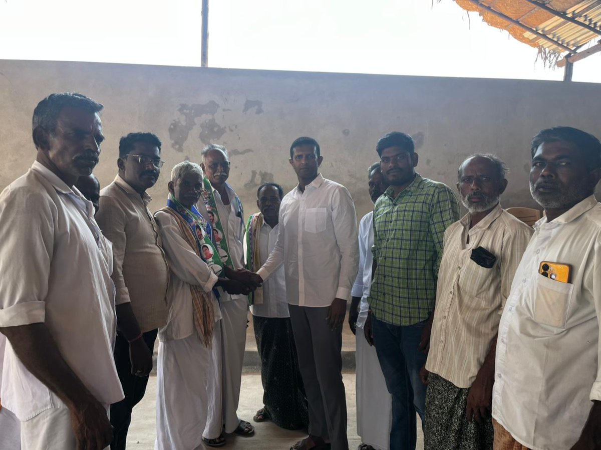 We YSRCP tweet media