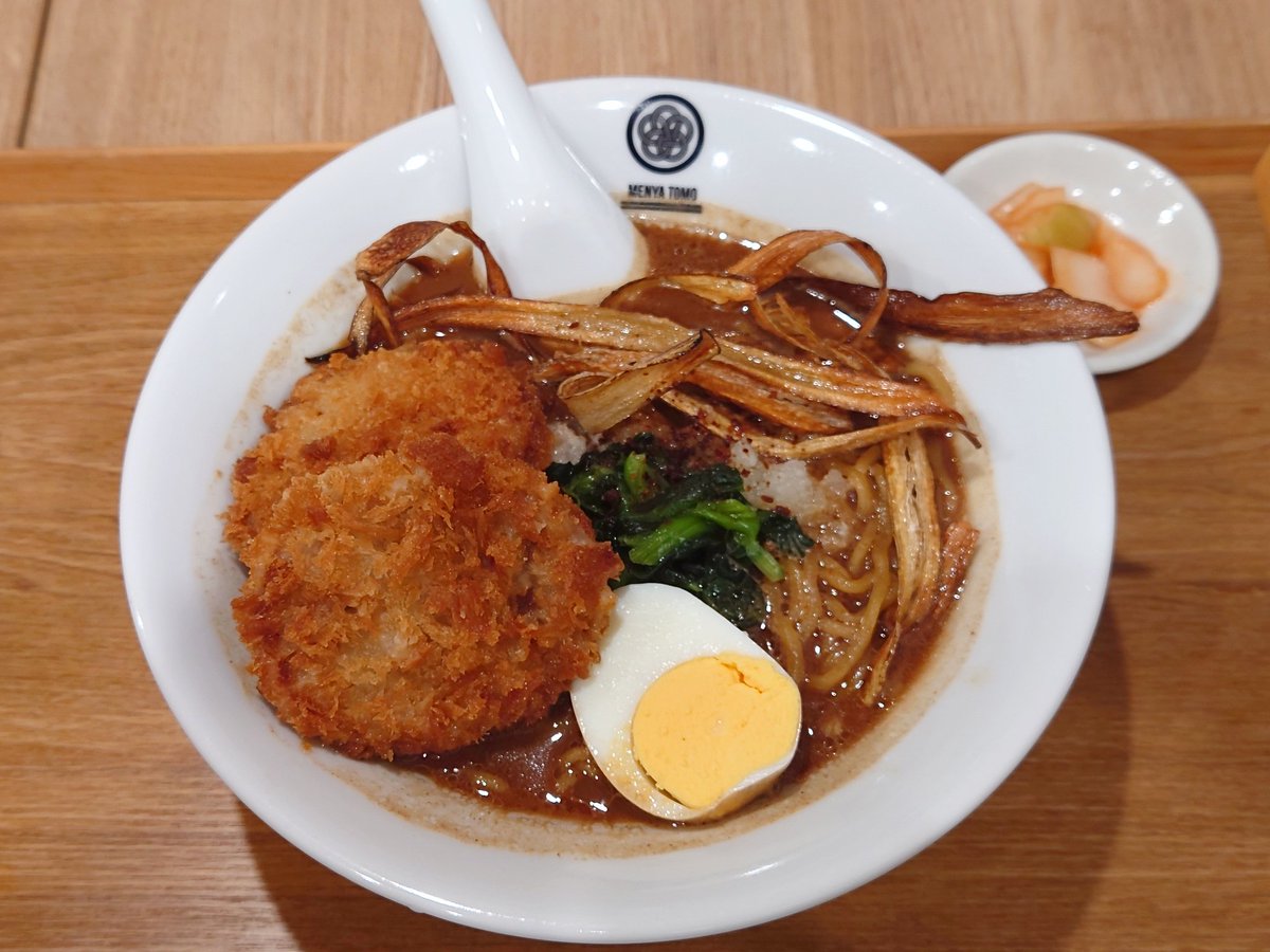 室蘭の良さを伝えるマン tweet media