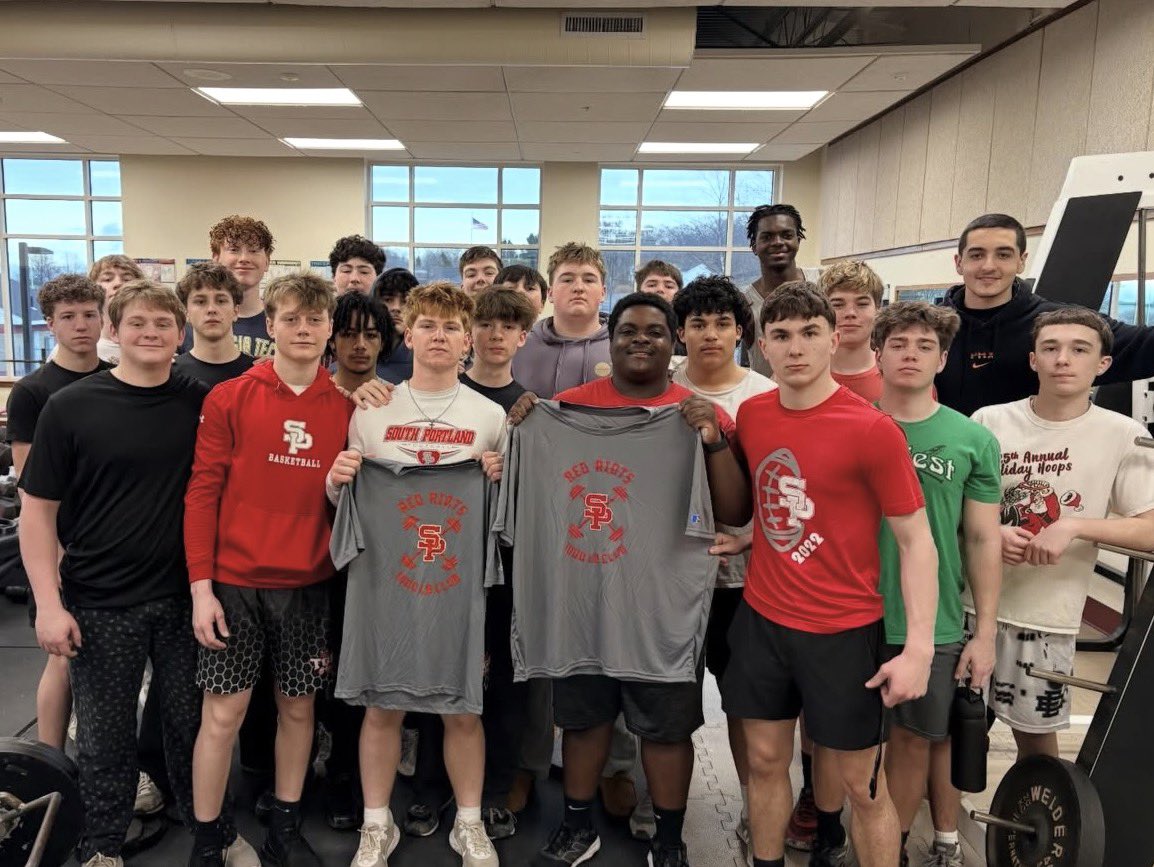 Eli_Grant30's tweet photo. Got in the 1000lb club this past week 

176 body weight 

Bench press- 240lbs 
Back squat- 385lbs
Trap-bar deadlift- 385lbs 
1,010 total
@AFilieo @SPREDRIOTS @CoachGennettiMC @_CoachTC https://t.co/ZLZOmG7yzE