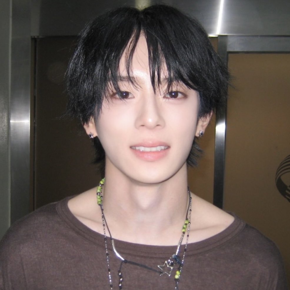 안리 tweet media