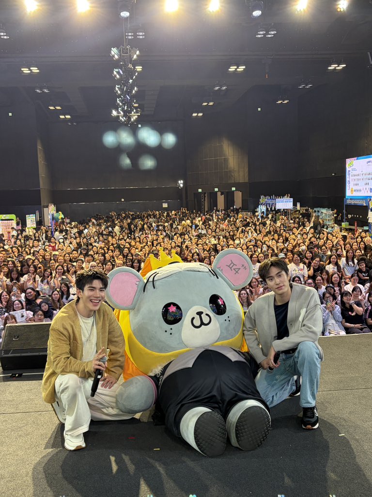 LOOK KHUNNOO tweet media