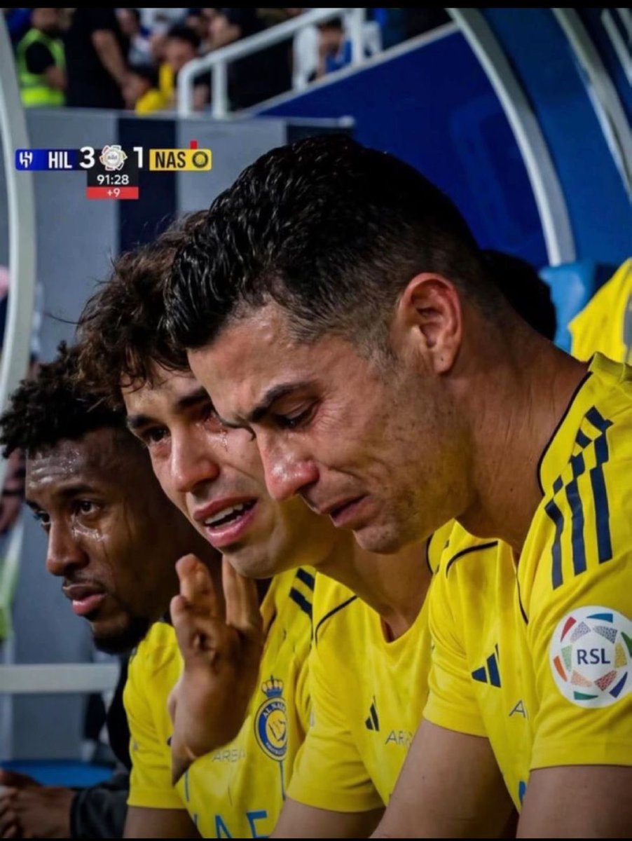 اجمل صورة 
النتيجه #الهلال 3 #النصر 1
والصوره بكاء ثلاثه بجلد واحد 
 
يقول جواو يبكي ويبكي قبله الدون
وجلادهم واحد على طول الأزمان