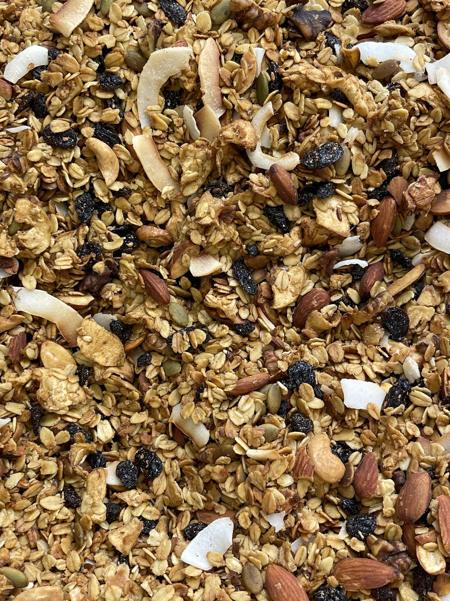 Sixpee Bakeshop tweet media