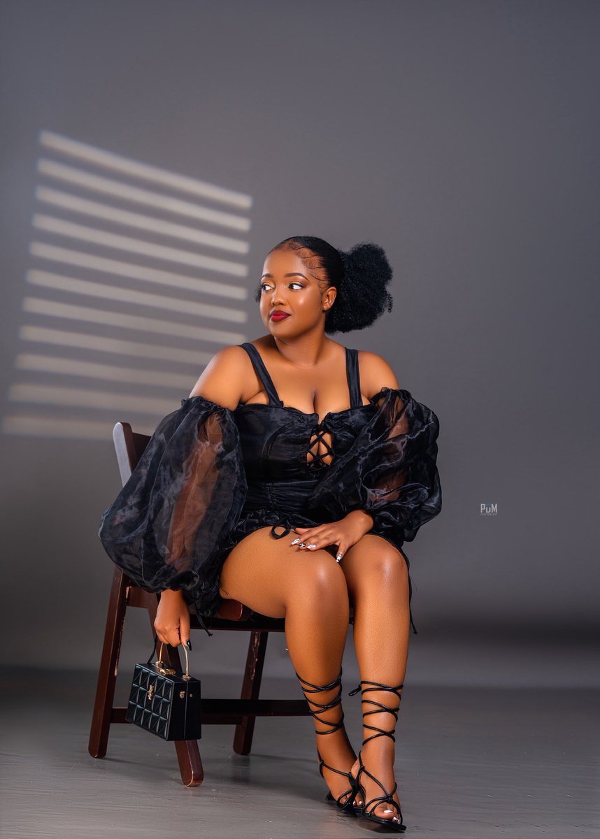 Chubby Audrey🍼 tweet media