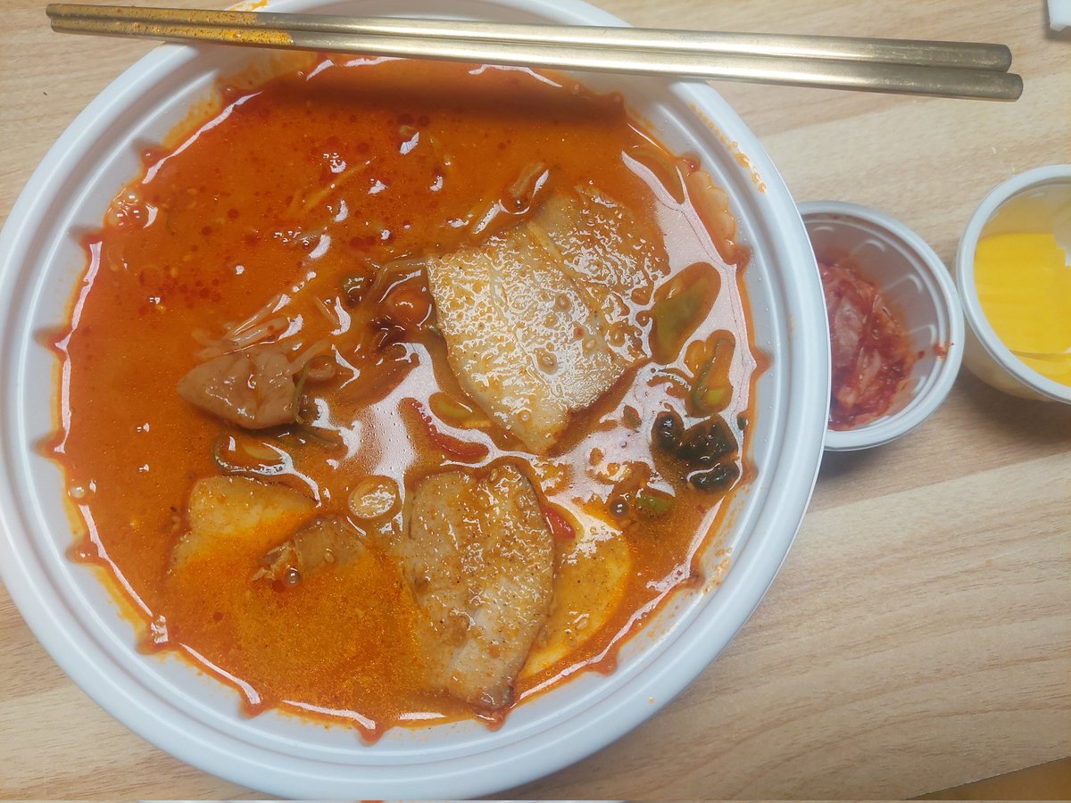 名無し tweet media