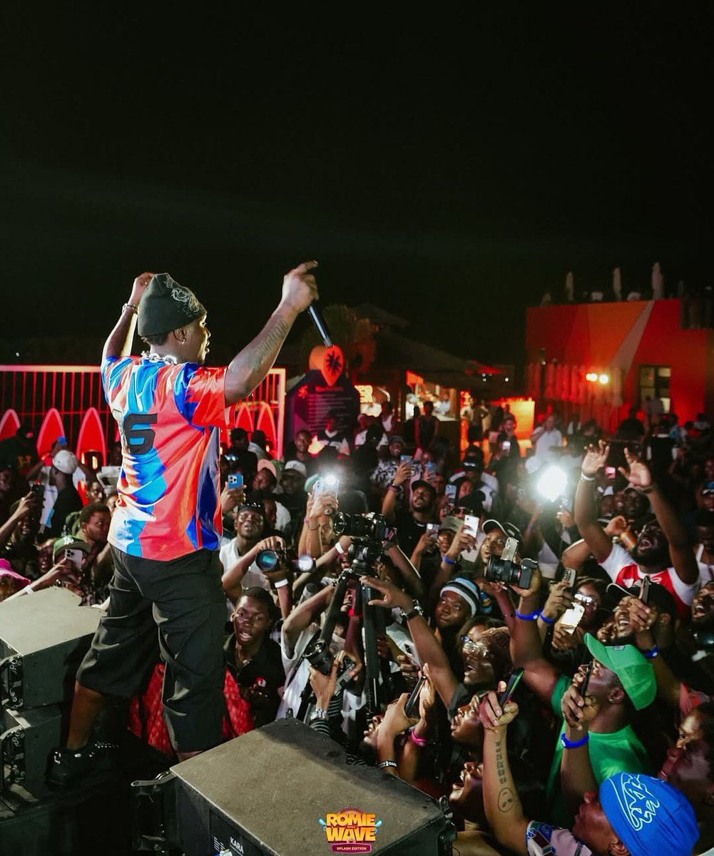 𝙀𝙉𝙏𝙀𝙍𝙏𝘼𝙄𝙉𝙈𝙀𝙉𝙏 𝘿𝘼𝙄𝙇𝙔 🇳🇬 tweet media