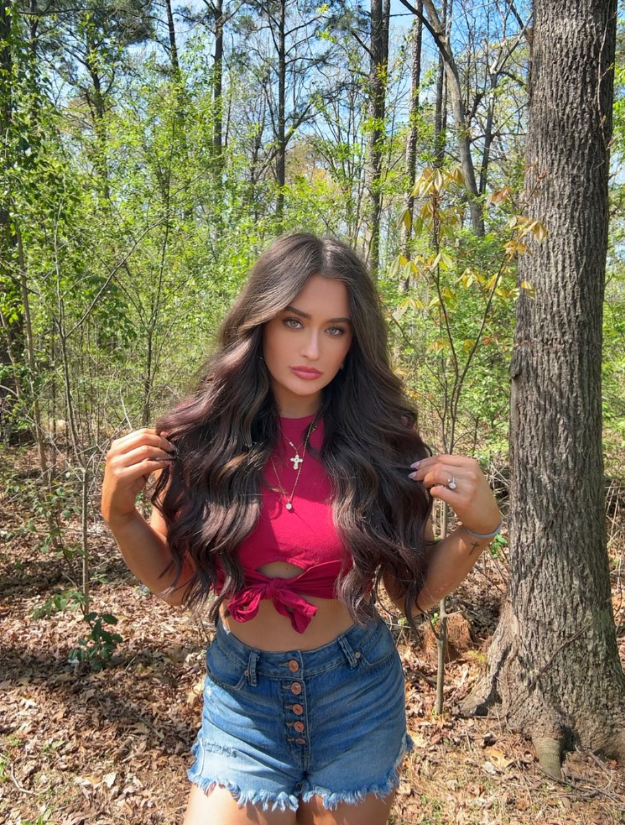 Lauren Maxwell tweet media