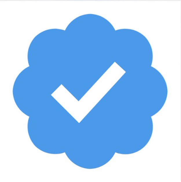 lily renault. ⚢ tweet media