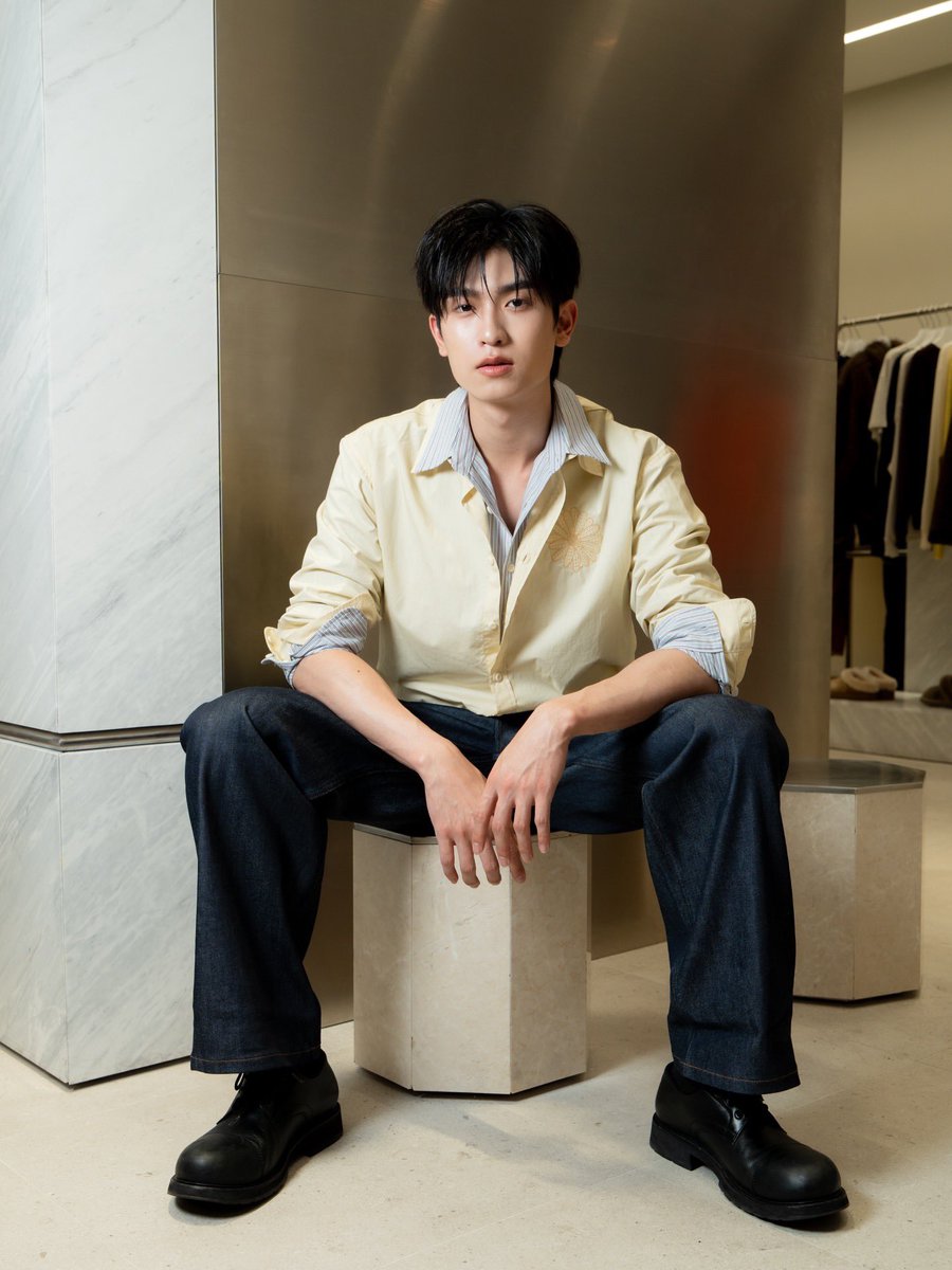 𝙘𝙝𝙖𝙧𝙢𝙞𝙣𝙜 𝙗𝙤𝙮 ♡︎ tweet media