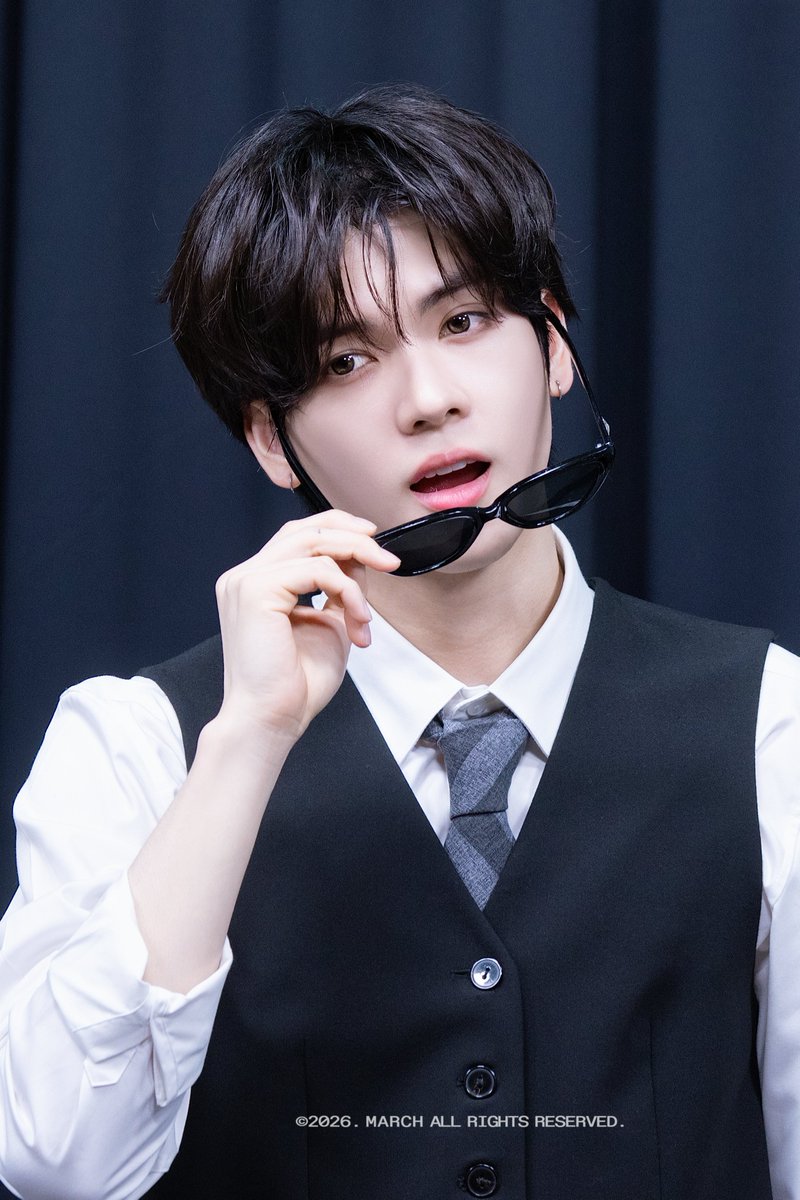 𝐌𝐀𝐑𝐂𝐇 tweet media